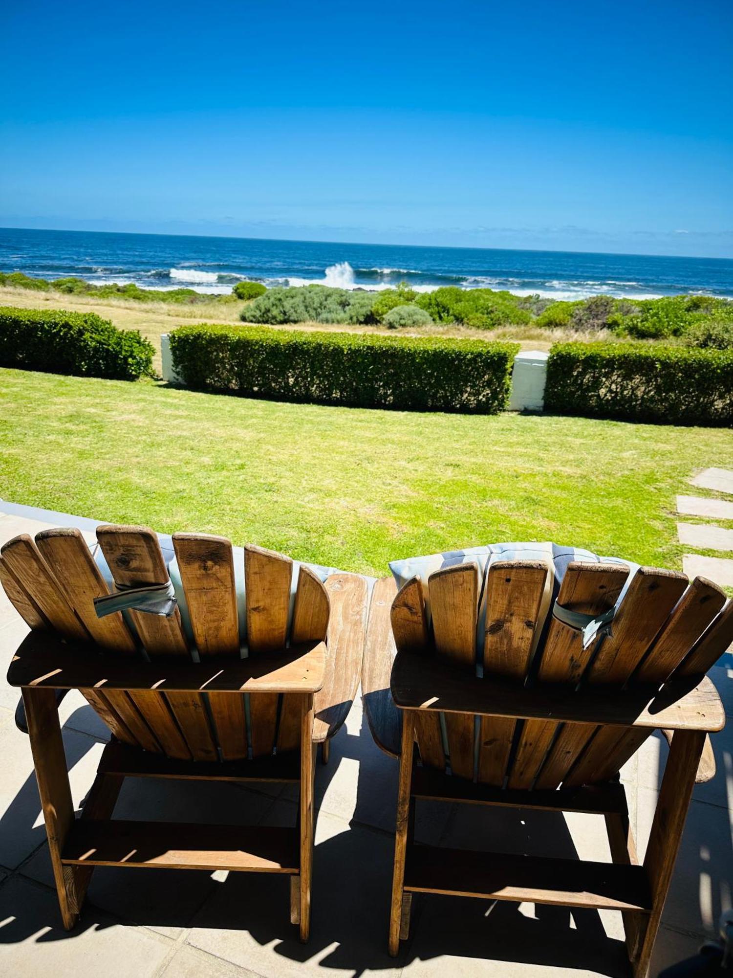 Seapearl Oceanfront Villa And Cottage Hermanus Exterior foto